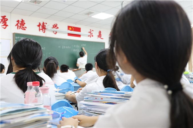 好课共欣赏 疑义相与析 我校开展2022级高一教师汇报课