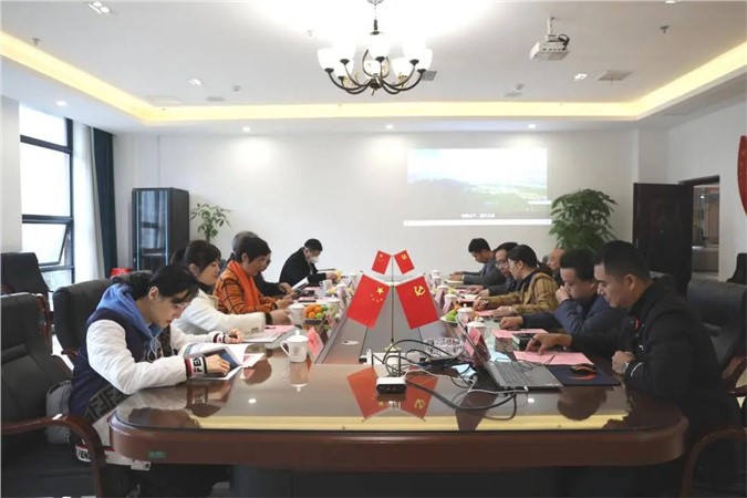 湖南艺术职业学院领导一行来我校考察交流
