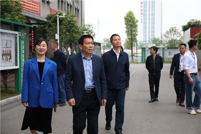 以评促建谋发展，文明校园树新风 | “长沙市文明校园”实地调研督导组莅临我校考察文明校园建设工作